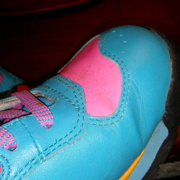 Kids Nike boots - Picture 3 of 4